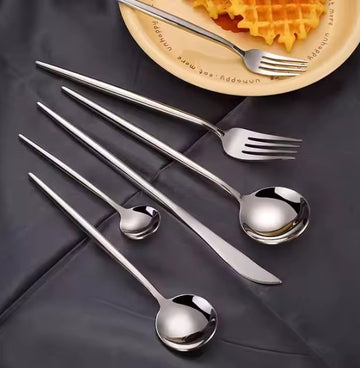 Set tacamuri 24 piese din Otel inoxidabil Argintiu model occidental