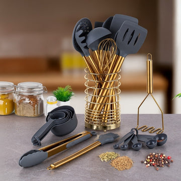 Set 15 piese ustensile de bucatarie din silicon cu maner din otel inoxidabil auriu , suport metalic si accesorii masurare