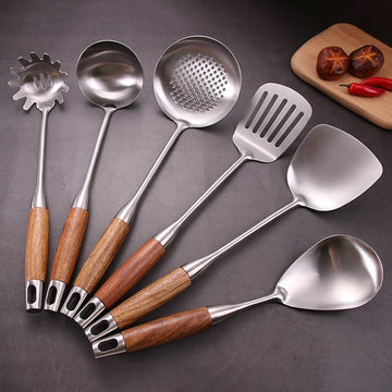 Set 6 ustensile de bucatarie din Inox 304 si Lemn cu finisaj argintiu periat mat