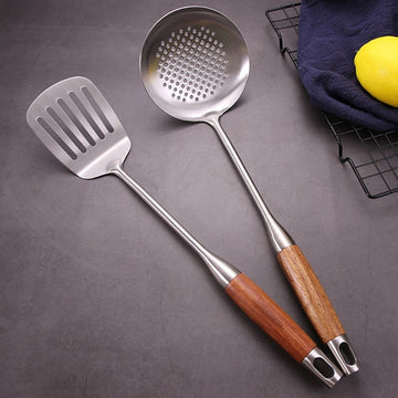 Set 6 ustensile de bucatarie din Inox 304 si Lemn cu finisaj argintiu periat mat