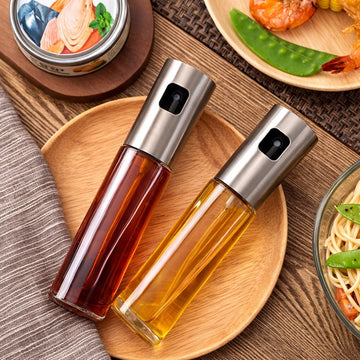 Set 2 pulverizatoare 100 ml pentru ulei si otet din sticla, cu capac din otel inoxidabil