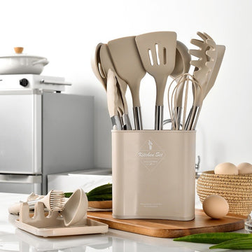 Set ustensile de bucatarie din silicon,13 piese, cu suport organizator