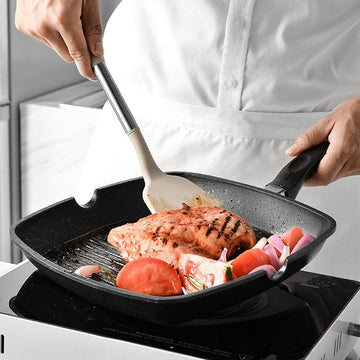 Set ustensile de bucatarie din silicon,13 piese, cu suport organizator