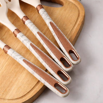 Set 11 ustensile de bucatarie din silicon si suport depozitare crem marmorat si accente bronze