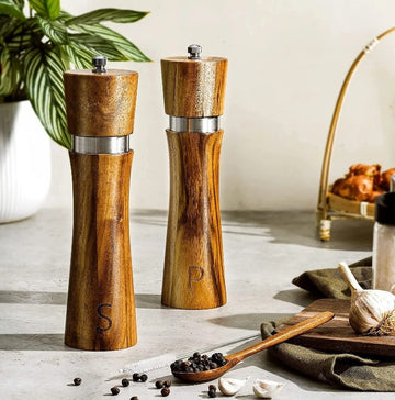 Set 2 rasnite sare & piper 20 cm inscriptionate din lemn de acacia